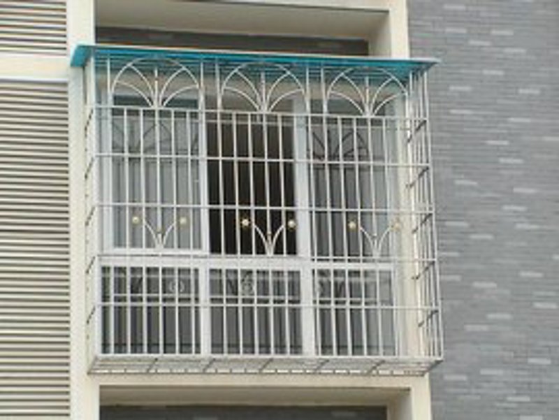 断桥铝门窗:新型节能建材引领建筑新风尚