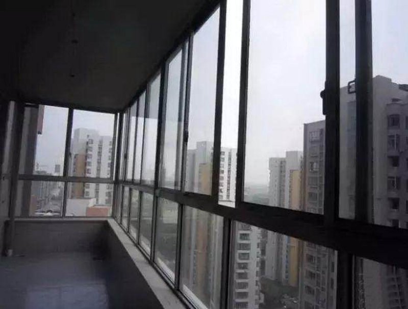 铝合金门窗在现代建筑中的辉煌应用